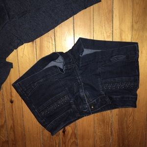 Dark wash American eagle shorts size 0-2